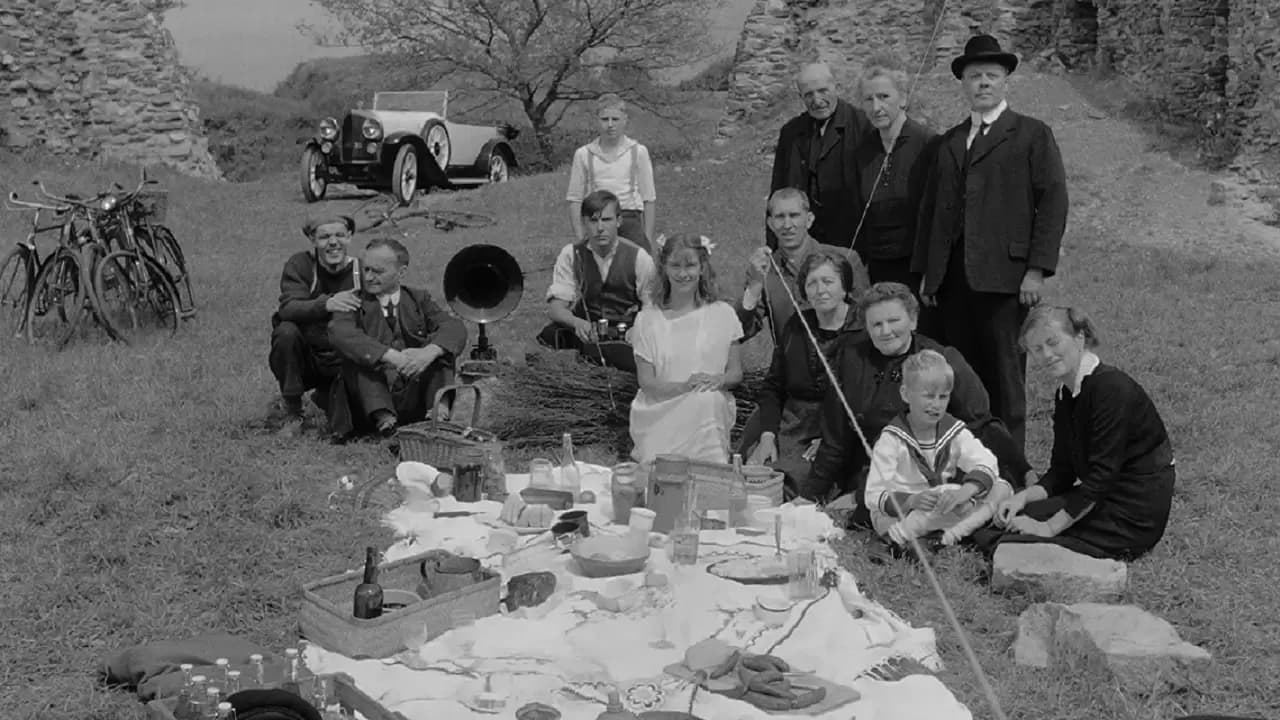 Heimat - Eine Chronik in elf Teilen Backdrop