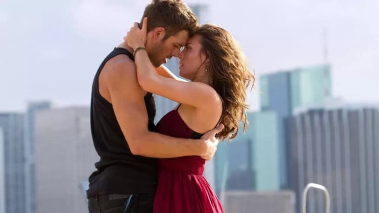 Step Up Revolution Poster