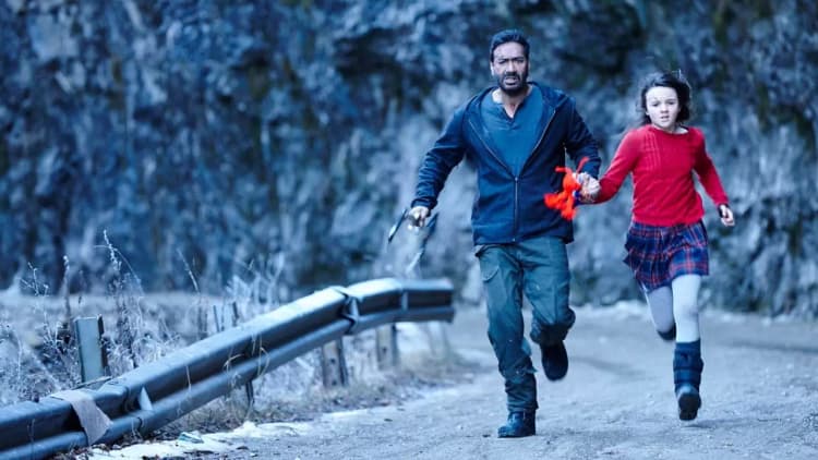 Shivaay Poster
