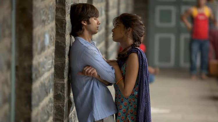 Kaminey Poster