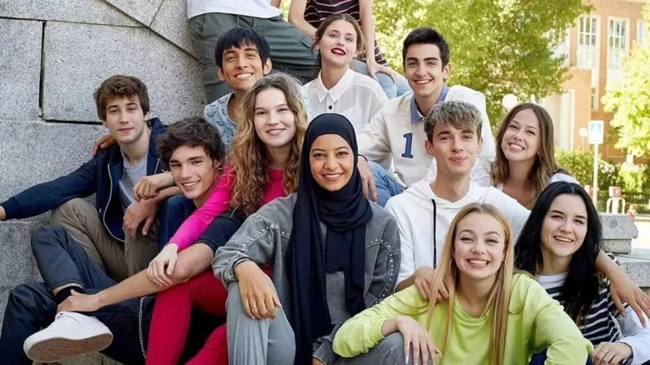 SKAM Spain Backdrop