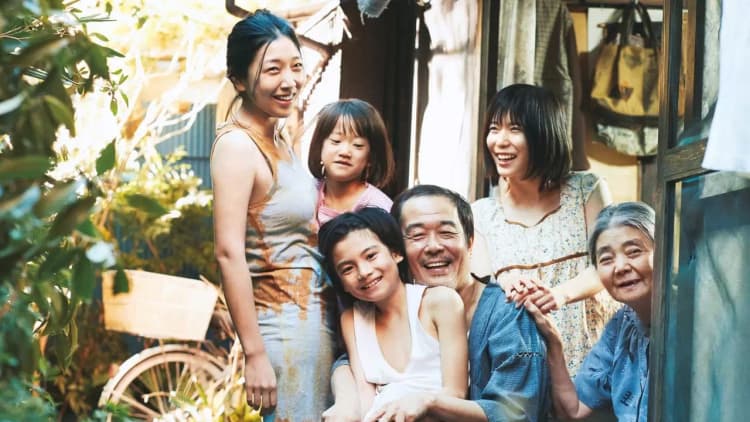Shoplifters Poster
