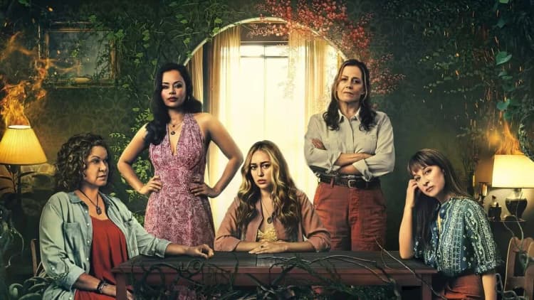The Lost Flowers of Alice Hart Poster
