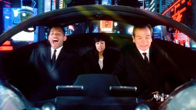 Men in Black II Poster