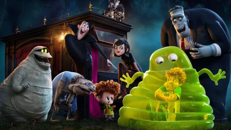 Hotel Transylvania 2 Poster