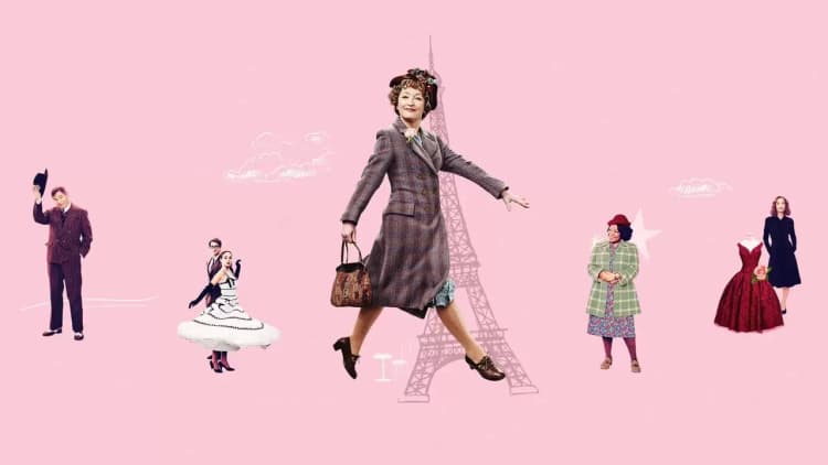 Mrs Harris Goes to Paris Poster