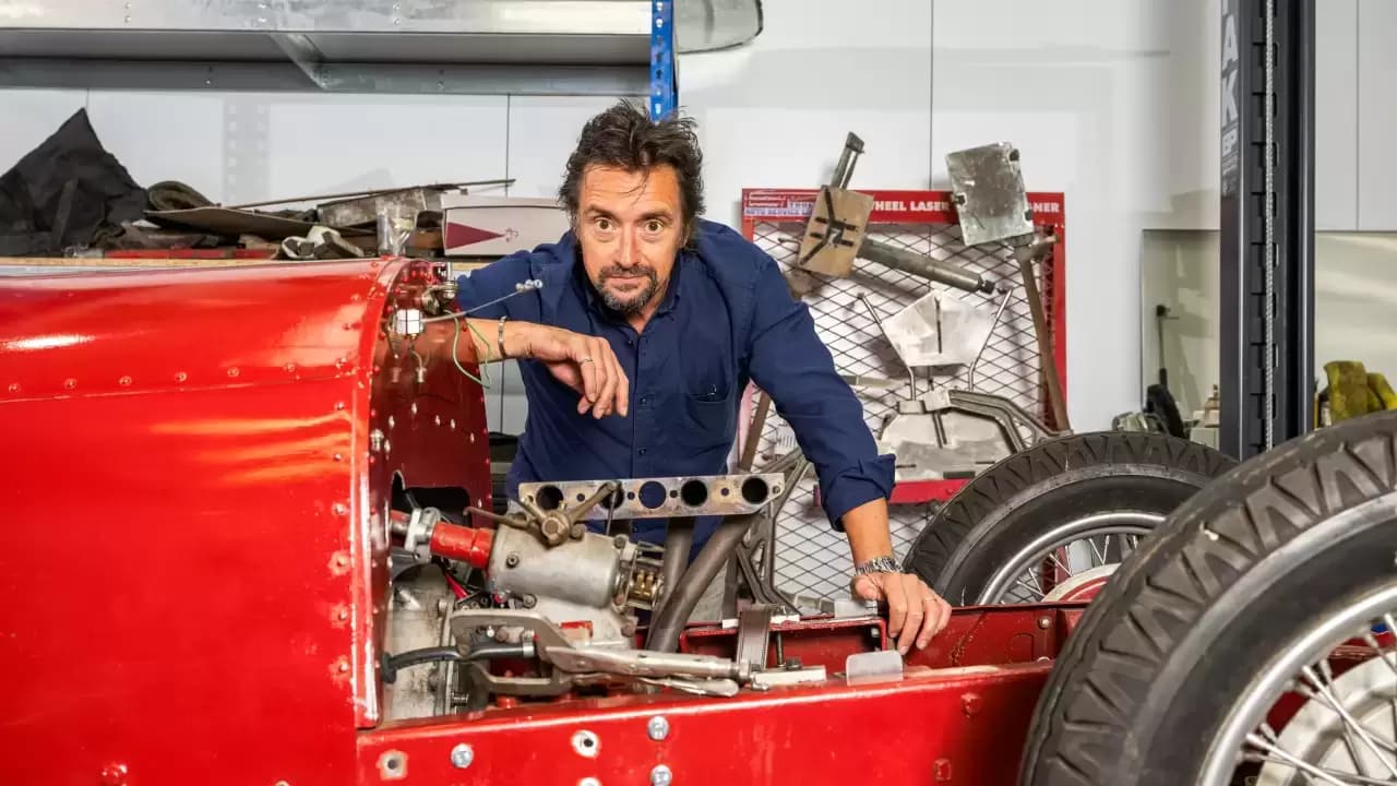Richard Hammond's Workshop Backdrop