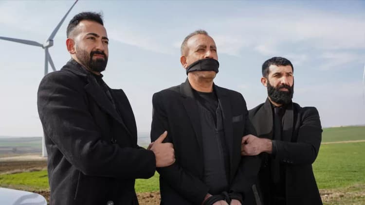 Üçlü Pürüz Poster