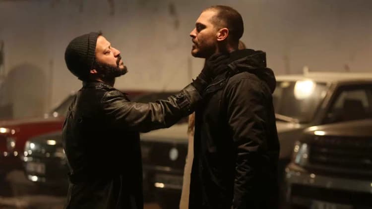 Içerde Poster