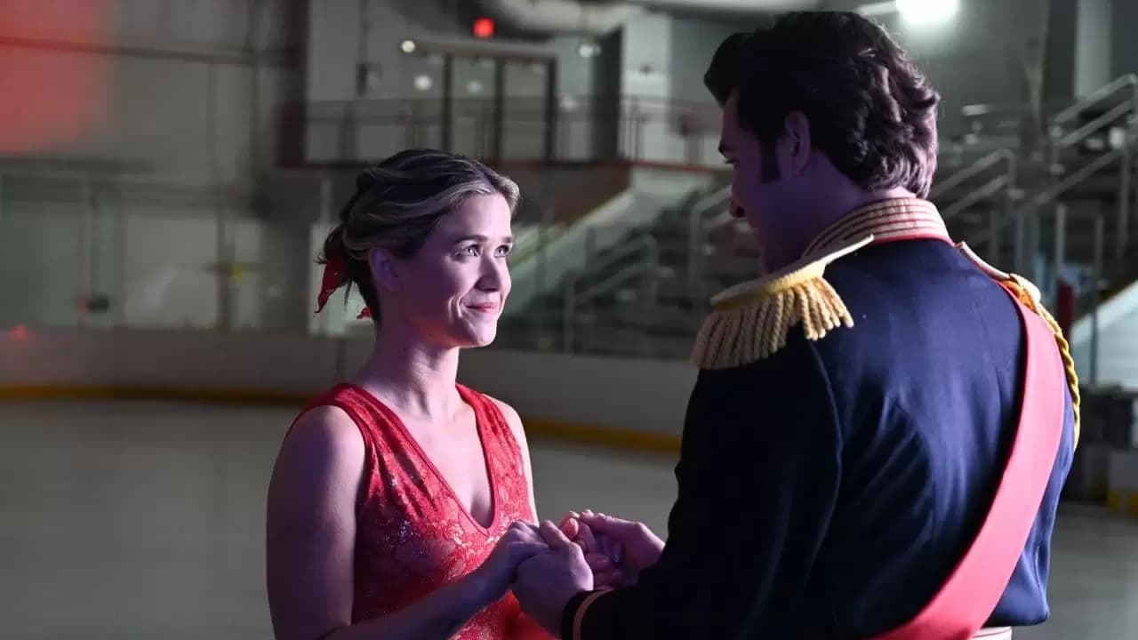 A Royal Christmas on Ice Backdrop